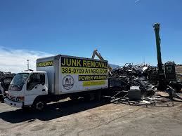 Best Furniture Removal  in Oak Park, MI